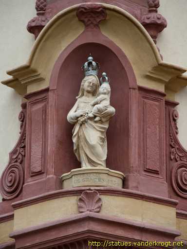 Lunéville /  La Vierge à l'enfant