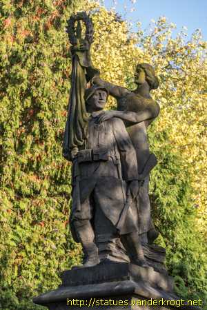 Aulnoye-Aymeries /  Monument aux Morts 1914-18
