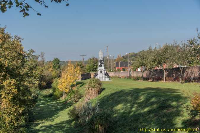Guise /  Mausolée à Jean-Baptiste Godin