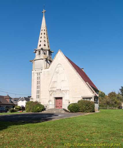 Monthenault /  Façade de l'Église Saint-Martin