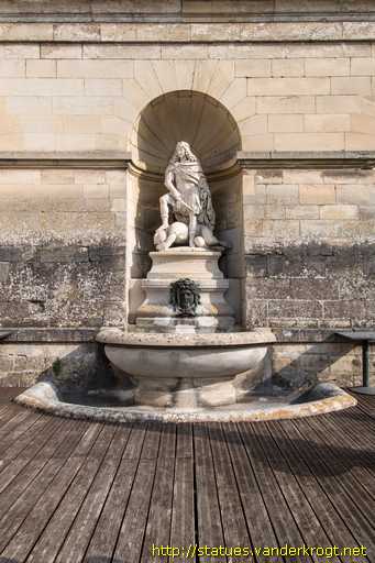 Chantilly /  Louis XIV terrassant la Fronde