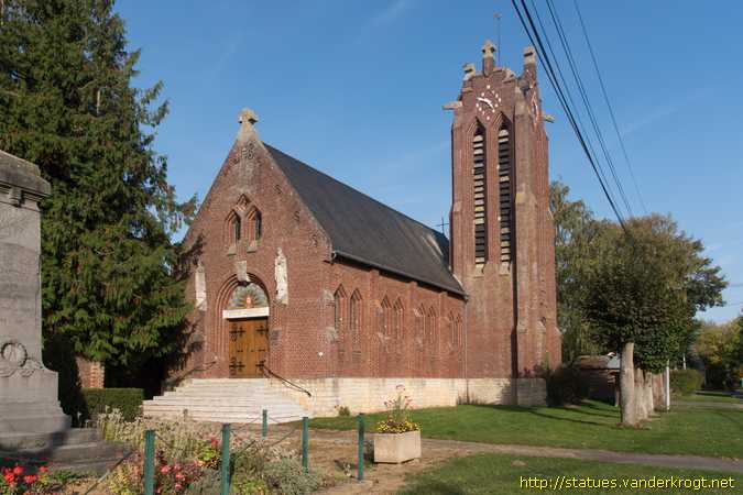 Damery /  Statues à l'Église Saint-Vaast