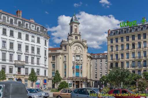 Lyon /  La solidarité et l'éducation