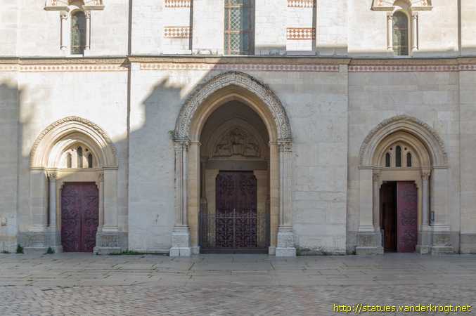 Lyon /  Trois Tympans - Christ en gloire, Saint Martin et Saint Jean Baptiste