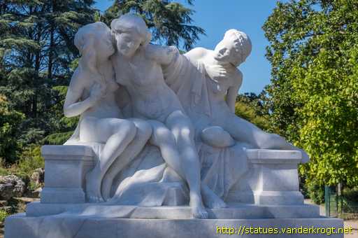 Lyon /  Le Secret <i>ou</i> Les Trois Grâces