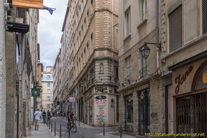 Lyon /  La Vierge à l'enfant