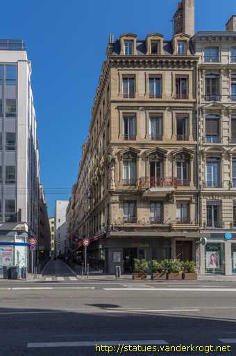 Lyon /  La Vierge à l'enfant
