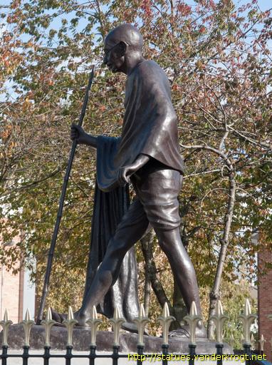 Leicester /  Mohandas Karamchand Gandhi