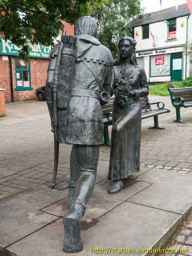 Edwinstowe /  Robin Hood and Maid Marian