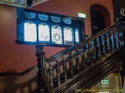 Edwinstowe /  Robin Hood and Maid Marian