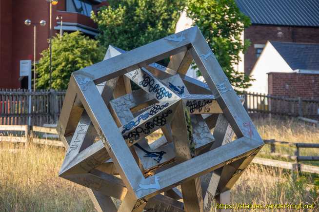 Chesterfield /  Infinity