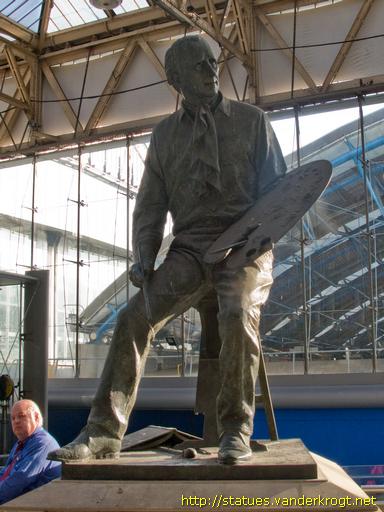 London /  Terence Cuneo