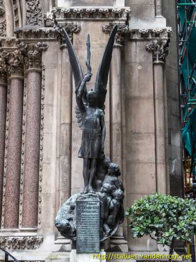 London /  St. Michael - World War I memorial