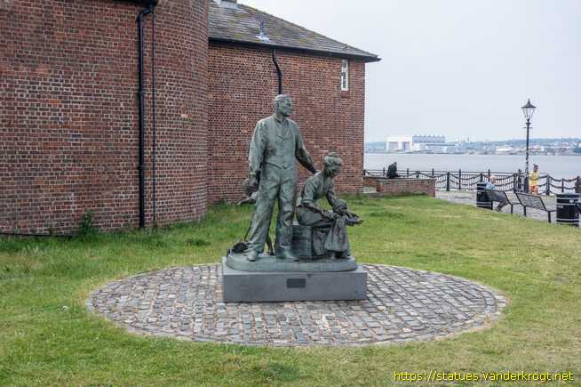 Liverpool /  The Crossing