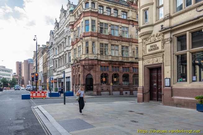 Liverpool /  Virtues at the Adelphi Bank