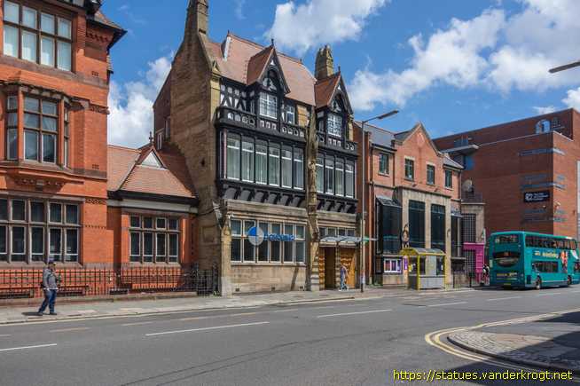 Liverpool /  Saint Luke