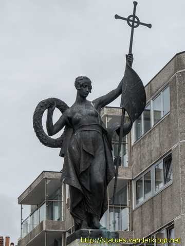Folkestone /  War Memorial 1914-18