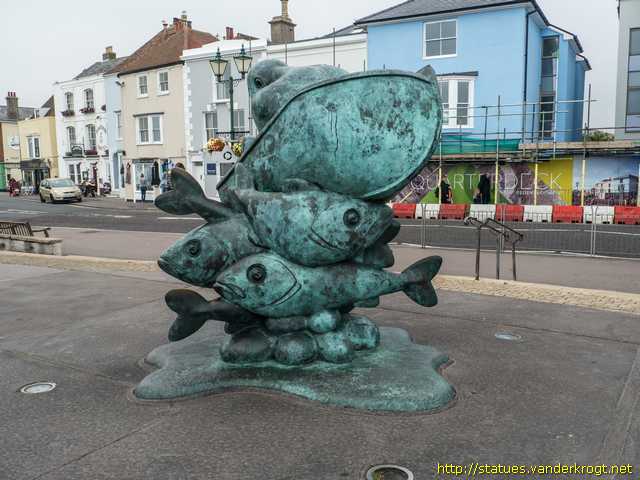 Deal /  Embracing the Sea