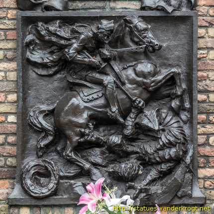 Sandwich /  War Memorial