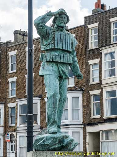 Margate /  Margate Surfboat Memorial