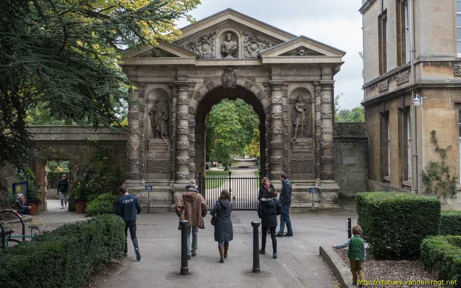 Oxford /  Danby Gateway