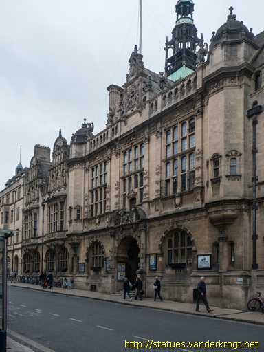 Oxford /  Queen Victoria