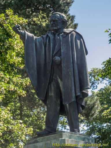 Cardiff - Caerdydd /  David Lloyd George