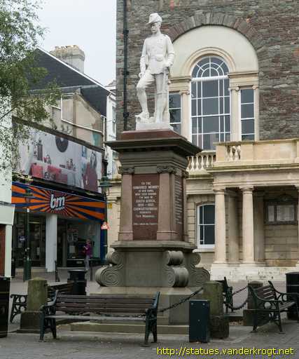 Carmarthen - Gaerfyrddin /  South African War Memorial - Cofeb rhyfel De Affrica