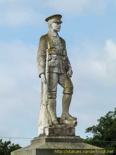 Drefach Llanwenog /  World War I Memorial - Cofeb rhyfel byd cyntaf