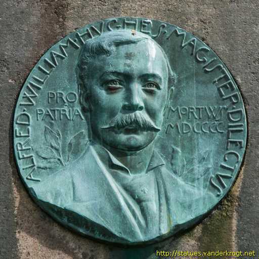 Corris /  Alfred Hughes Memorial