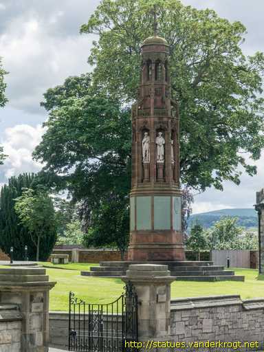 Saint Asaph - Llanelwy /  The Translators Memorial Monument - Cofgolofn Cofeb Cyfieithwyr