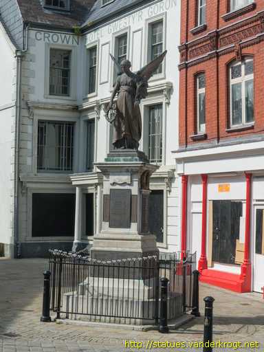 Denbigh - Dinbych /  War Memorial - Cofeb rhyfel