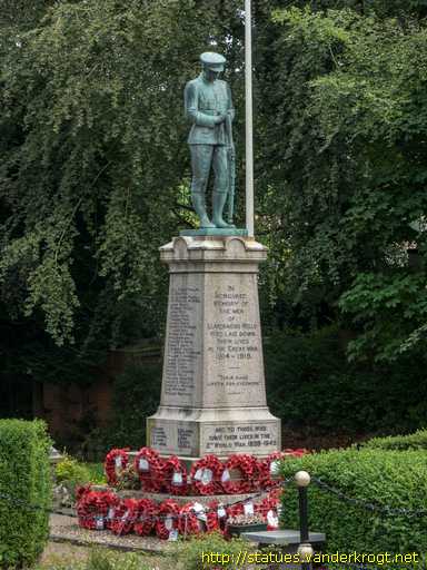 Llandrindod Wells - Llandrindod /  War Memorial - Cofeb rhyfel