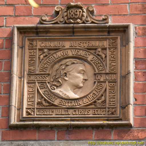 Llandrindod Wells - Llandrindod /  Queen Victoria Diamond Jubilee Plaque