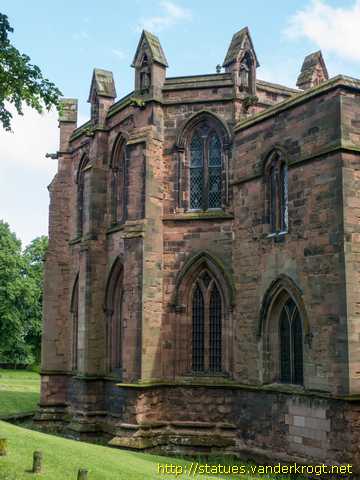Lichfield / Statues on the Chapter House of Lichfield Cathedral