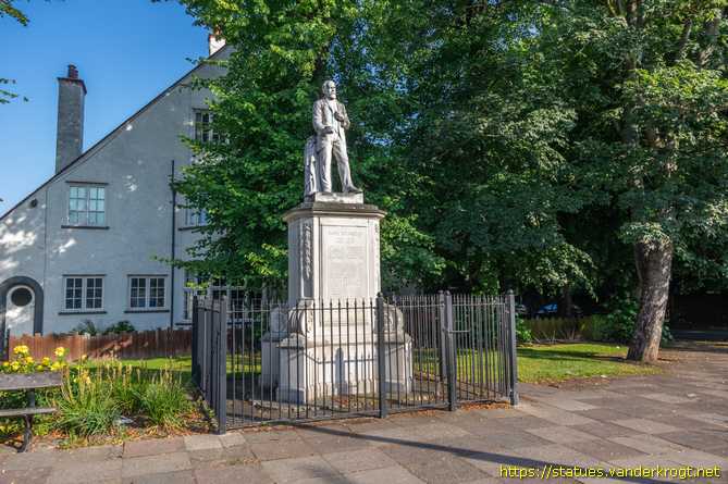 Hull /  James Stuart