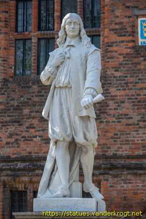 Hull /  Andrew Marvell