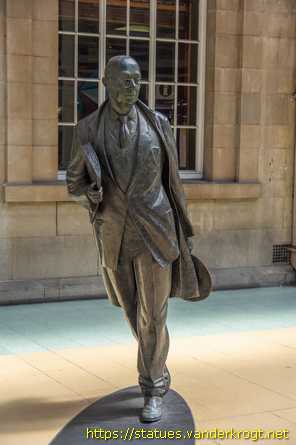 Hull /  Philip Larkin