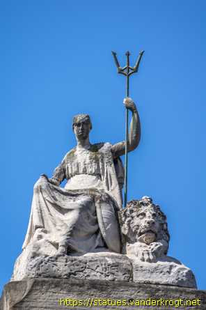 Hull /  Britannia, Ruler of the Waves