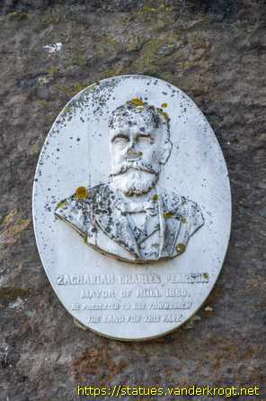 Hull /  Zachariah Pearson