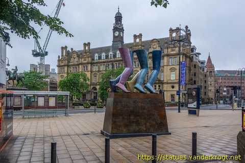 Leeds /  Legs Walking