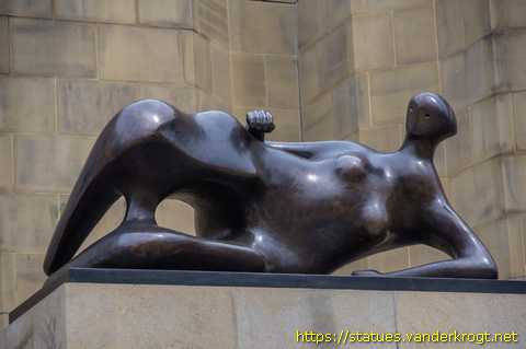 Leeds /  Reclining Woman: Elbow