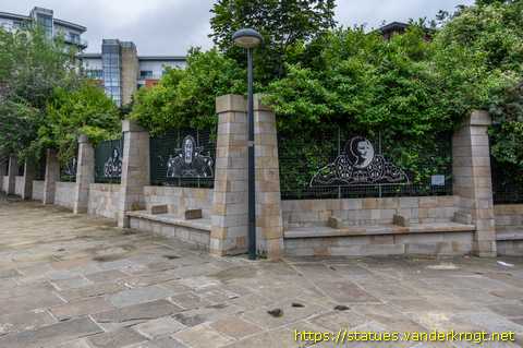 Leeds /  Heroes of Leeds Trail