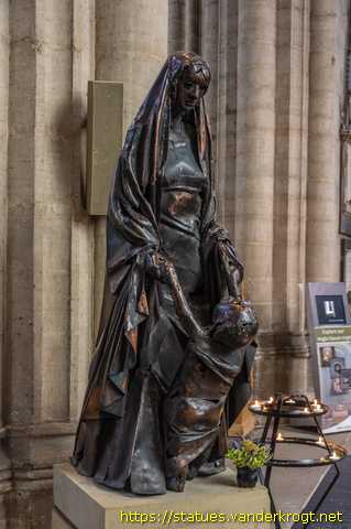 Ripon /  Mother & Child