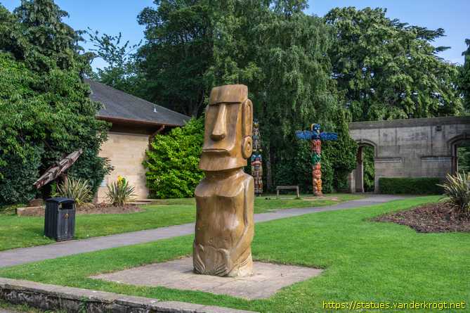 Middlesbrough /  The Marton Moai