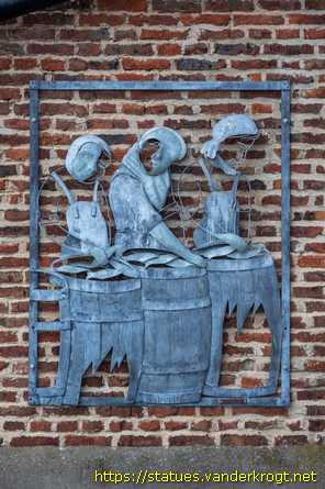 Scarborough /  Herring Girls