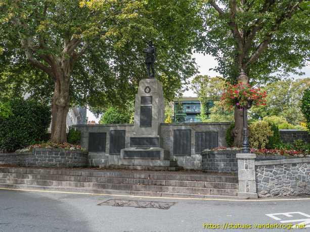 Saint Peter Port /  Bailiwick of Guernsey War Memorial