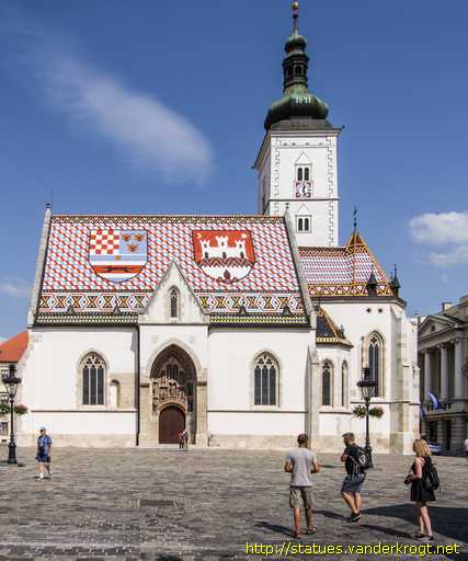 Zagreb /  Gotičke skulpture na južnom portalu crkve sv. Marka