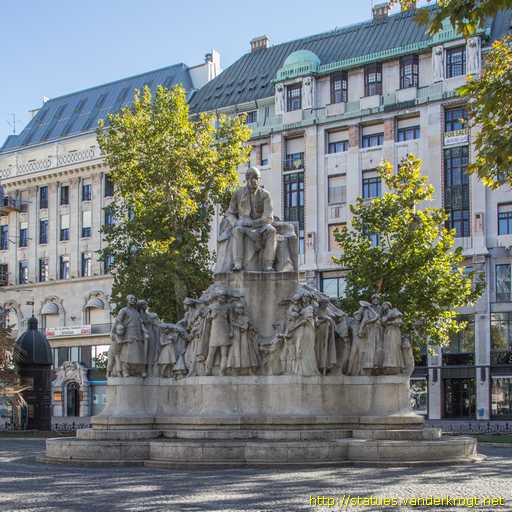 Budapest /  Vörösmarty Mihály emlékmű