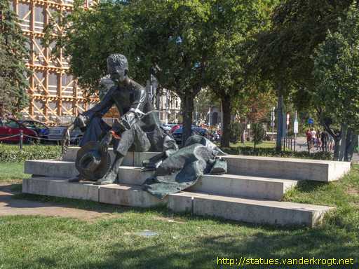 Budapest /  A Dunánál